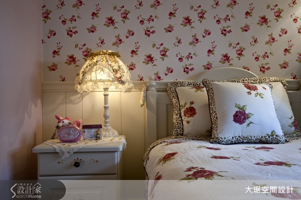 女性有多種面貌，細膩、溫柔，喜愛大自然的花花草草，